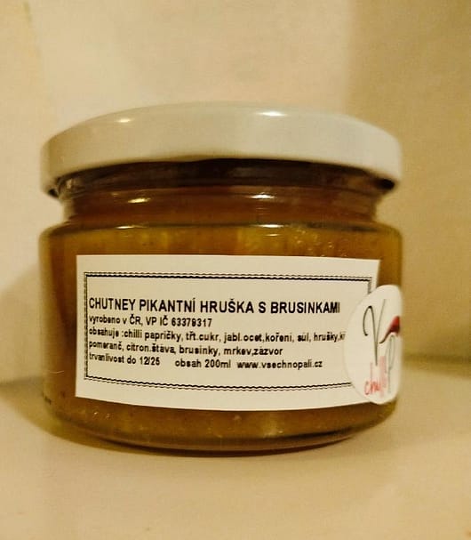 CHILLI CHUTNEY PIKANTNÍ HRUŠKA S BRUSINKAMI 200 ml